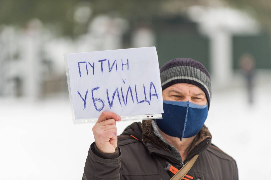 Po A. Navalno sulaikymo – piketas prie Rusijos ambasados Vilniuje