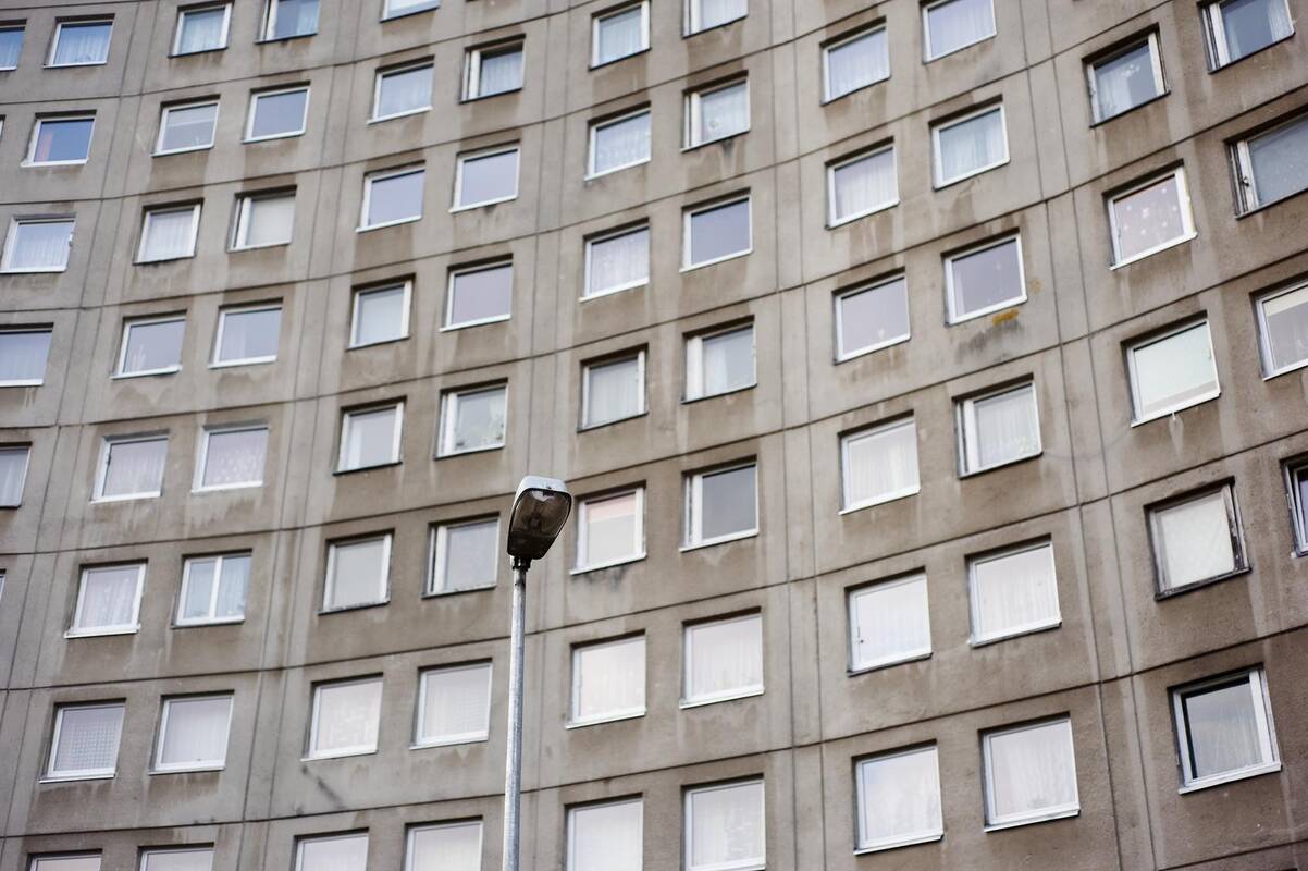 Sukčiai įsigudrino: į namus braunasi tikrinti langų būklės