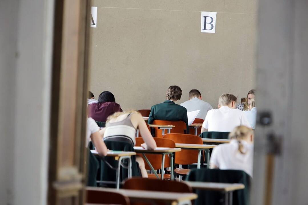 Skelbiami pirmųjų brandos egzaminų rezultatai 