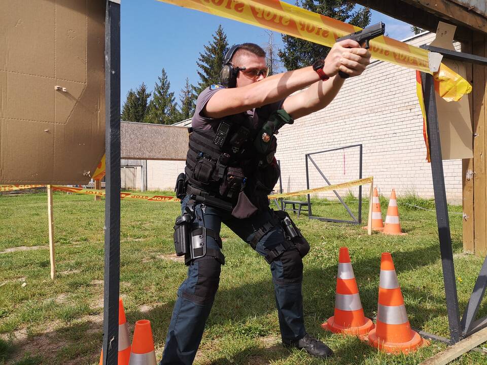 Geriausio Kauno apskrities policijos pirminės ir vidurinės grandies pareigūno rinkimai