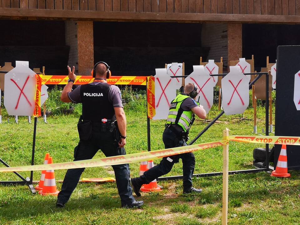 Geriausio Kauno apskrities policijos pirminės ir vidurinės grandies pareigūno rinkimai