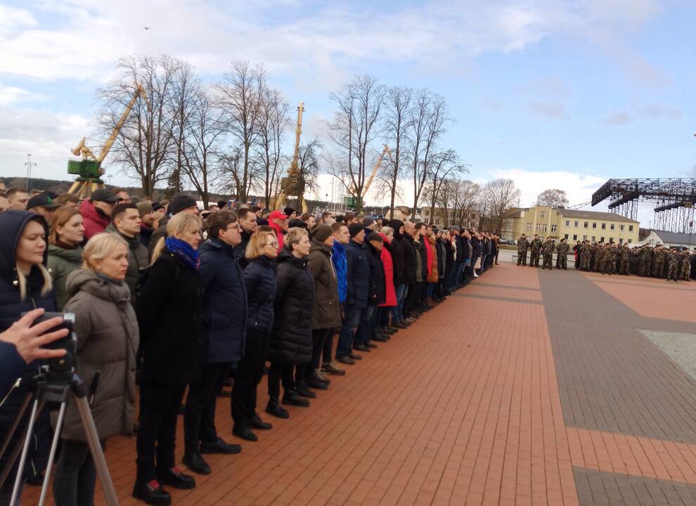 Klaipėdoje prisiekė šimtai naujųjų šaulių
