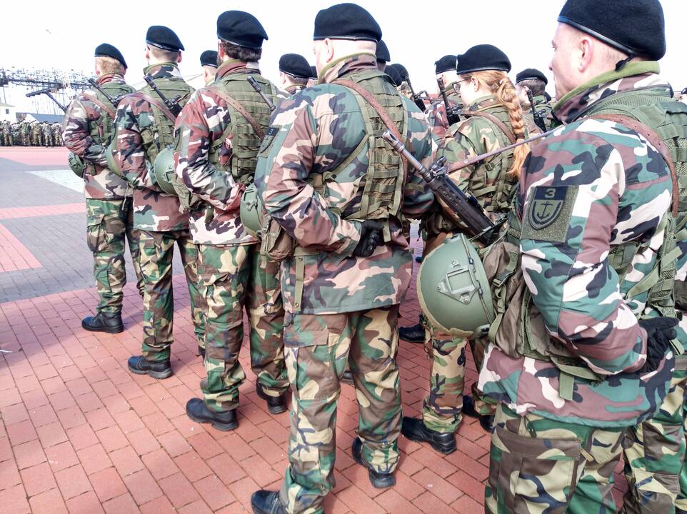 Klaipėdoje prisiekė šimtai naujųjų šaulių