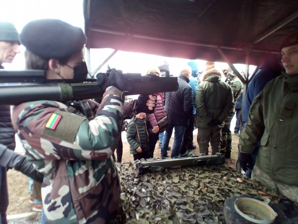 Klaipėdoje prisiekė šimtai naujųjų šaulių