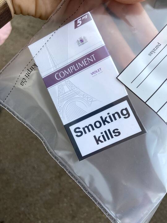 Ugnyje supleškėjo beveik 80 tūkst. pakelių kontrabandinių cigarečių