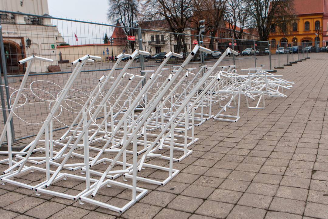 Kauno Kalėdų eglė atkeliavo į Rotušės aikštę