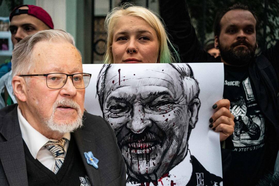 V. Landsbergis apie Baltarusijos režimą: plepalai, kad reikia kalbėtis su bepročiais diktatoriais