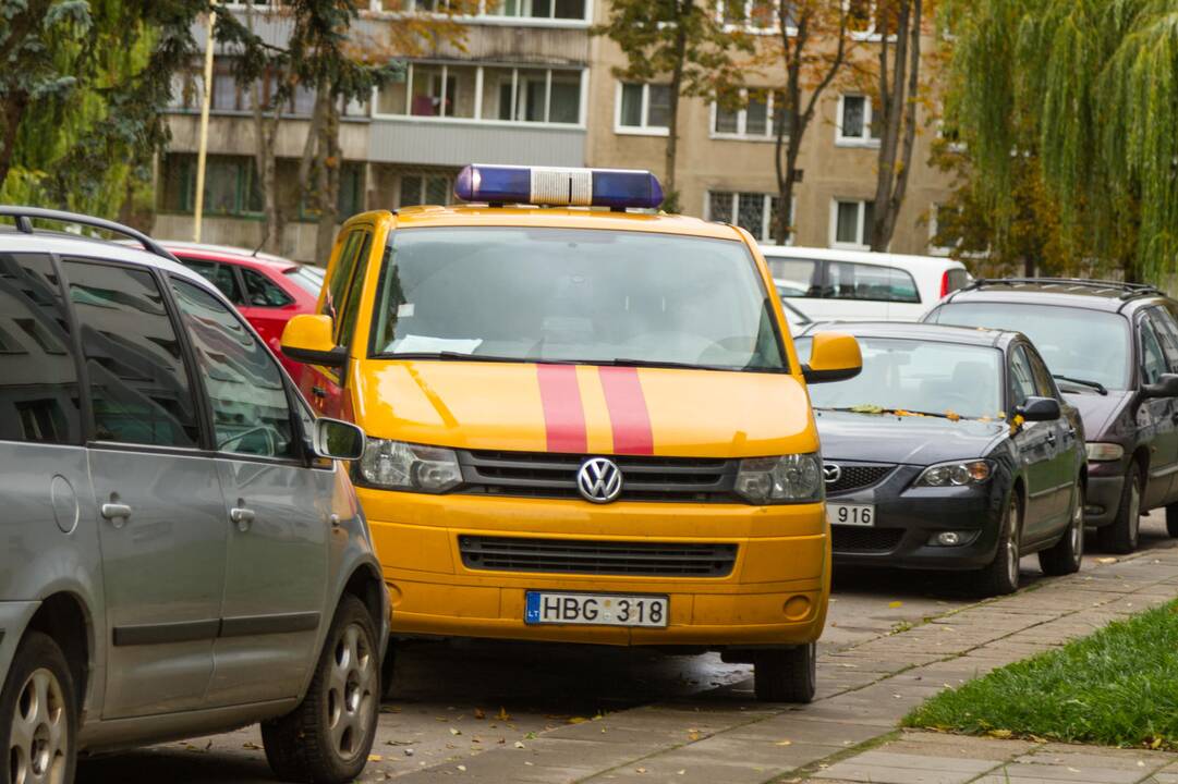 Dėl Kauno daugiabutyje rasto sprogmens – gyventojų evakuacija