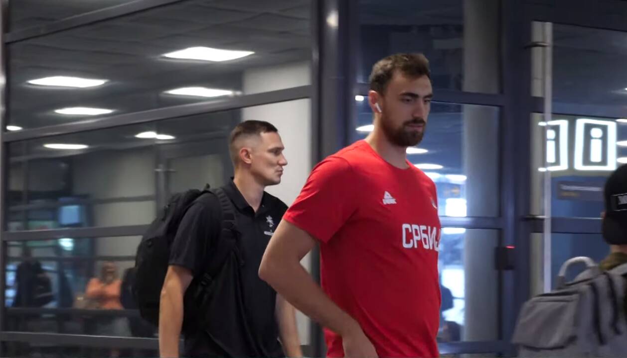 Serbai į Kauną vienu lėktuvu atvyko kartu su lietuviais