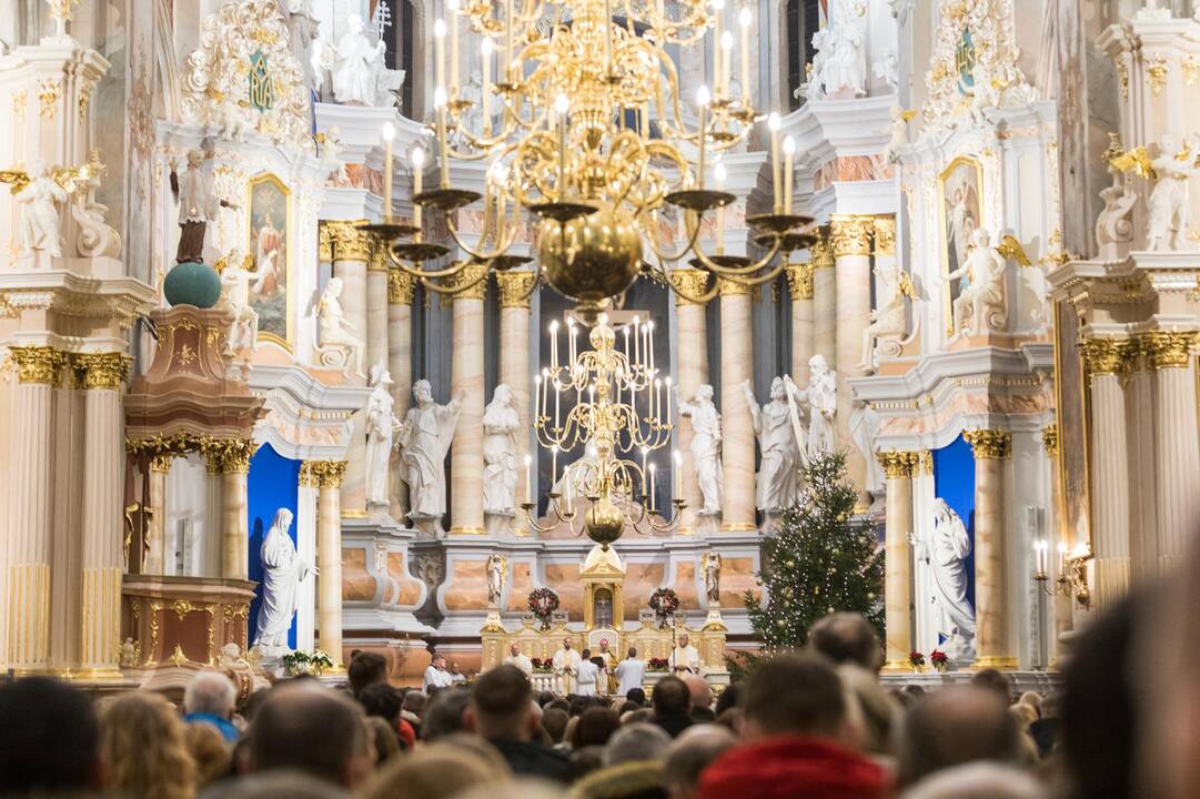 Kūčios Bernelių Šv. Mišios Arkikatedroje