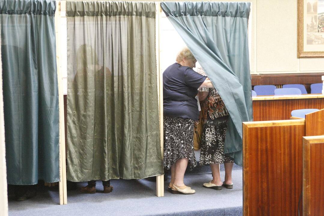 VRK dėl rinkėjų papirkinėjimo panaikino Kalvarijos tarybos nario balsus