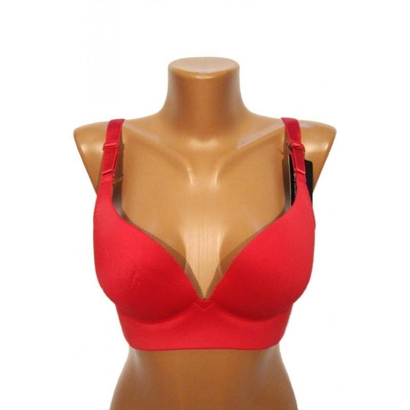 Susibarėme: sunku ir patikėti, kad atviroka suknelė sukėlė tokį nuomonių karą.