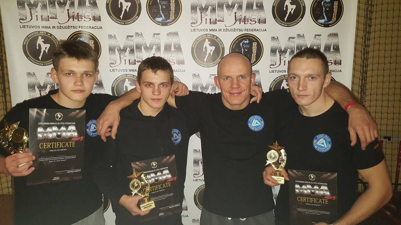 „Lutador Klaipėda“ komanda: A. Gavutis, I. Zubrickis, treneris E. Slavinskas, G. Delininkaitis.