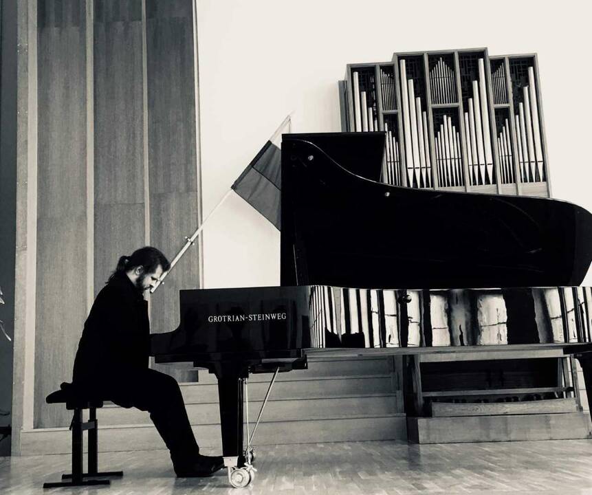 Uostamiestyje – jaunosios kartos pianisto M. Bazaro rečitalis