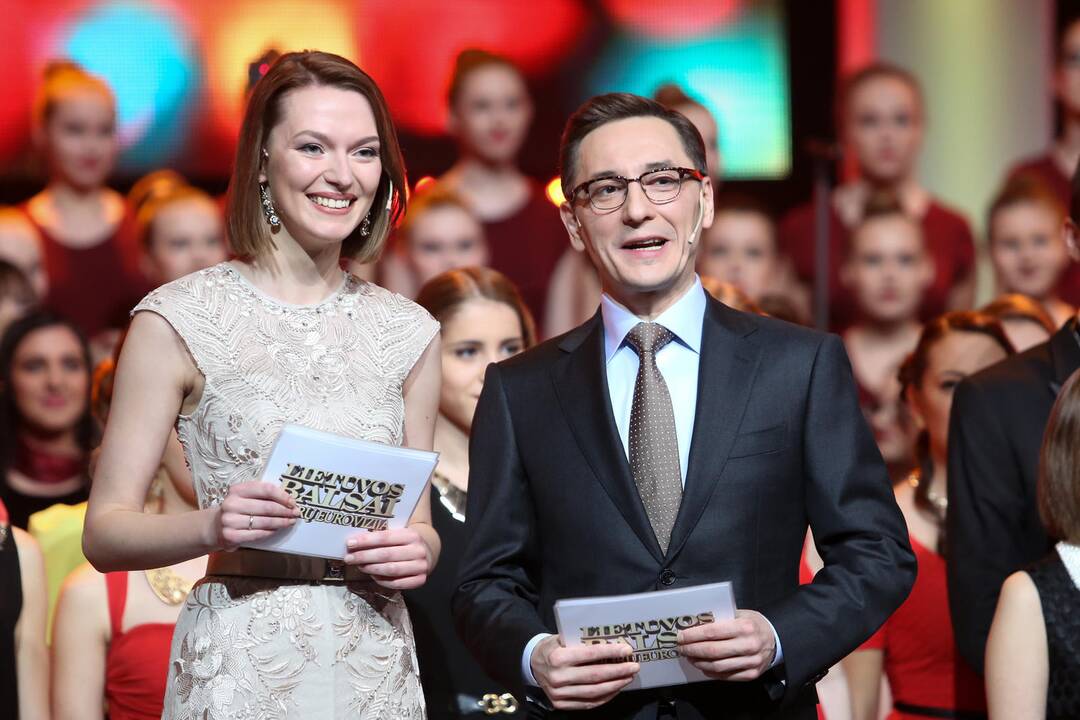 A. Rožickas choristėms: demografines problemas reikia spręsti griežtai