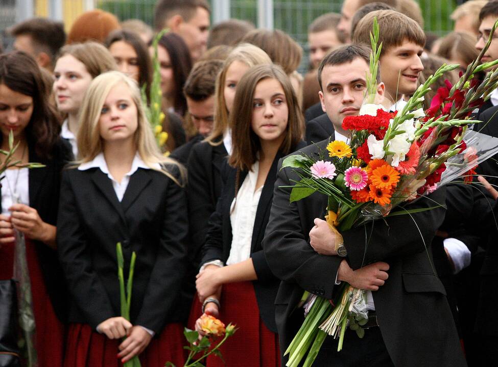 Ką apie ilgesnius mokslo metus mano mokytojai?