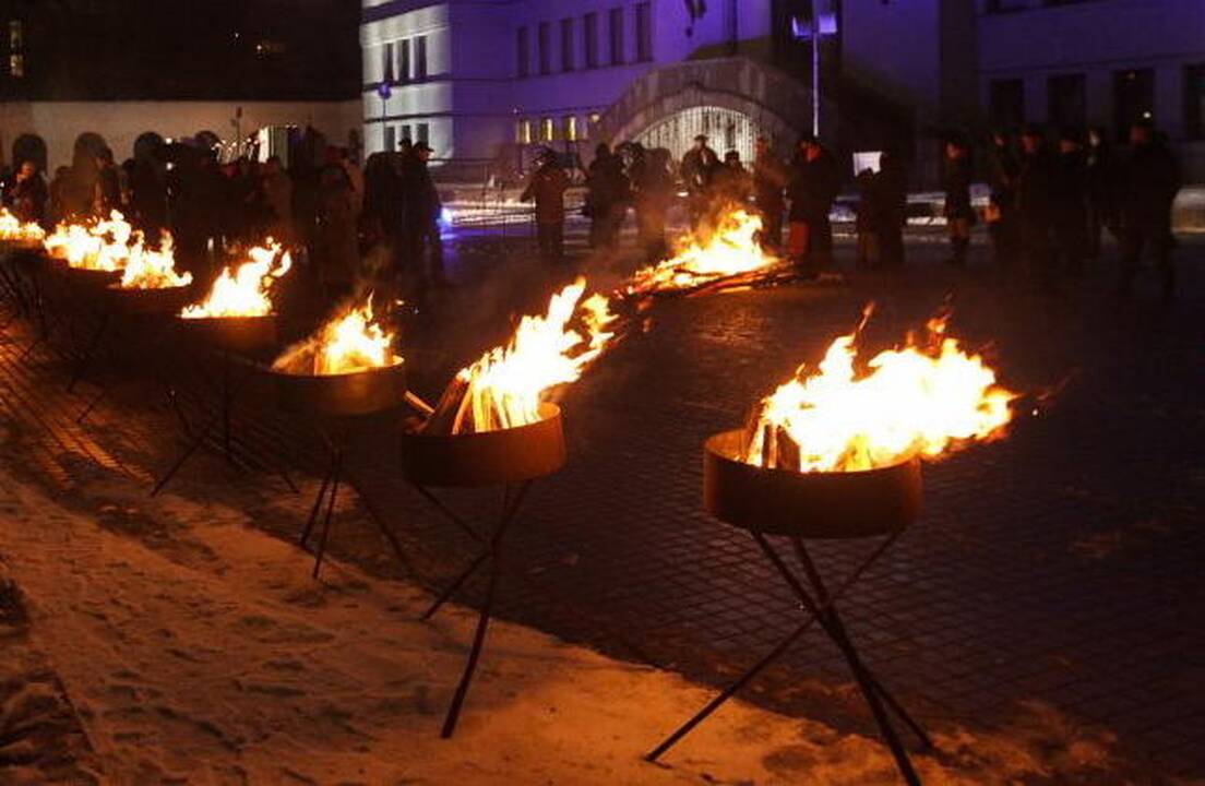 Sausio 13-osios išvakarės Kaune – su V. Kernagio dainomis, laužais ir arbata