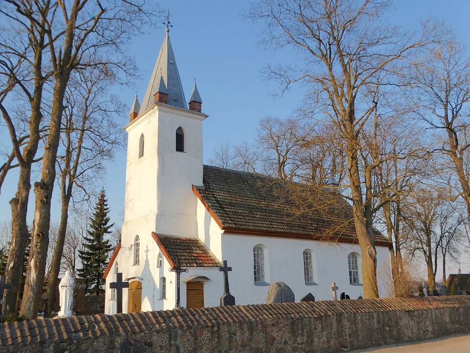 Žarėnų - Latvelių parapijos Šv. Mikalojaus bažnyčia