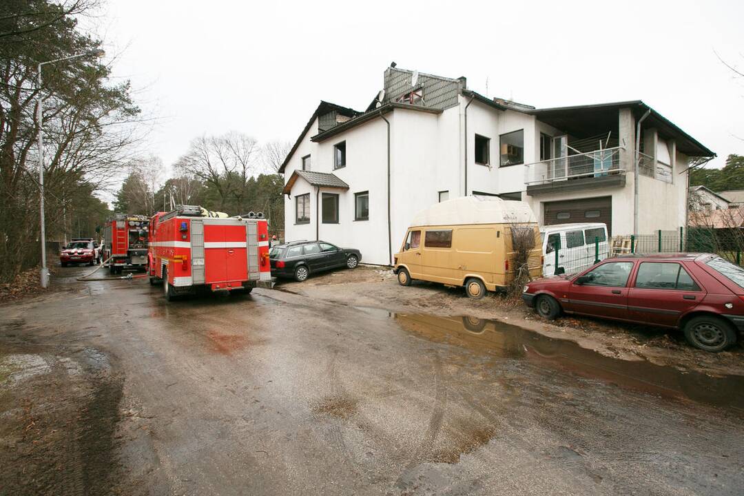Gaisras Lampėdžiuose