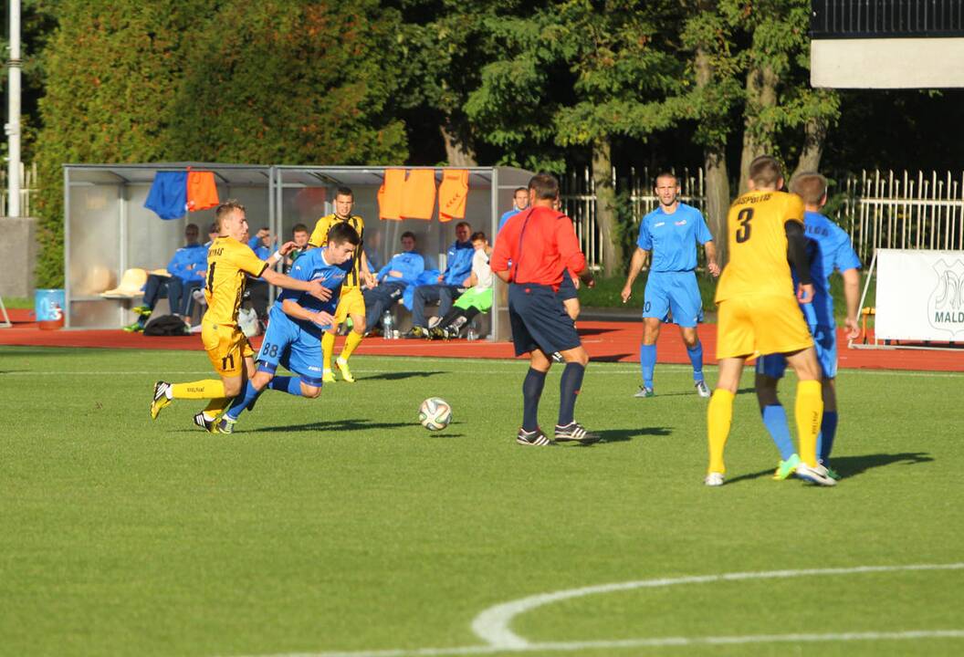 Futbolas : "Spyris" - "Šiauliai"