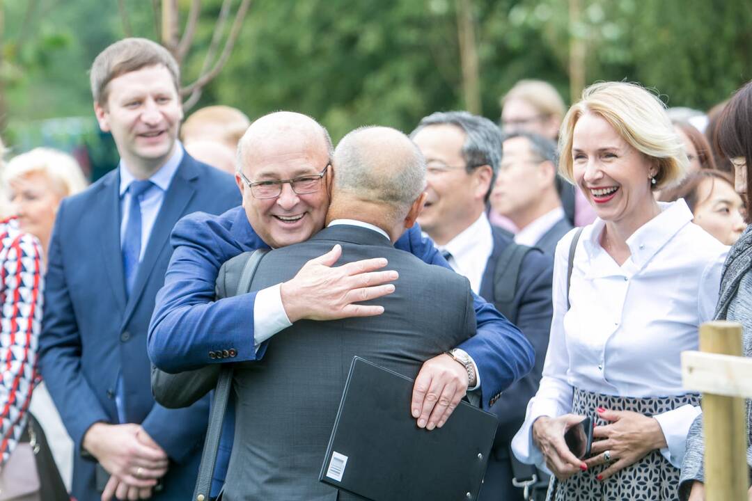 Sakurų parko atidarymas