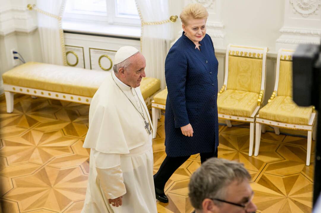 Istorinė diena: į Lietuvą atvyko popiežius Pranciškus