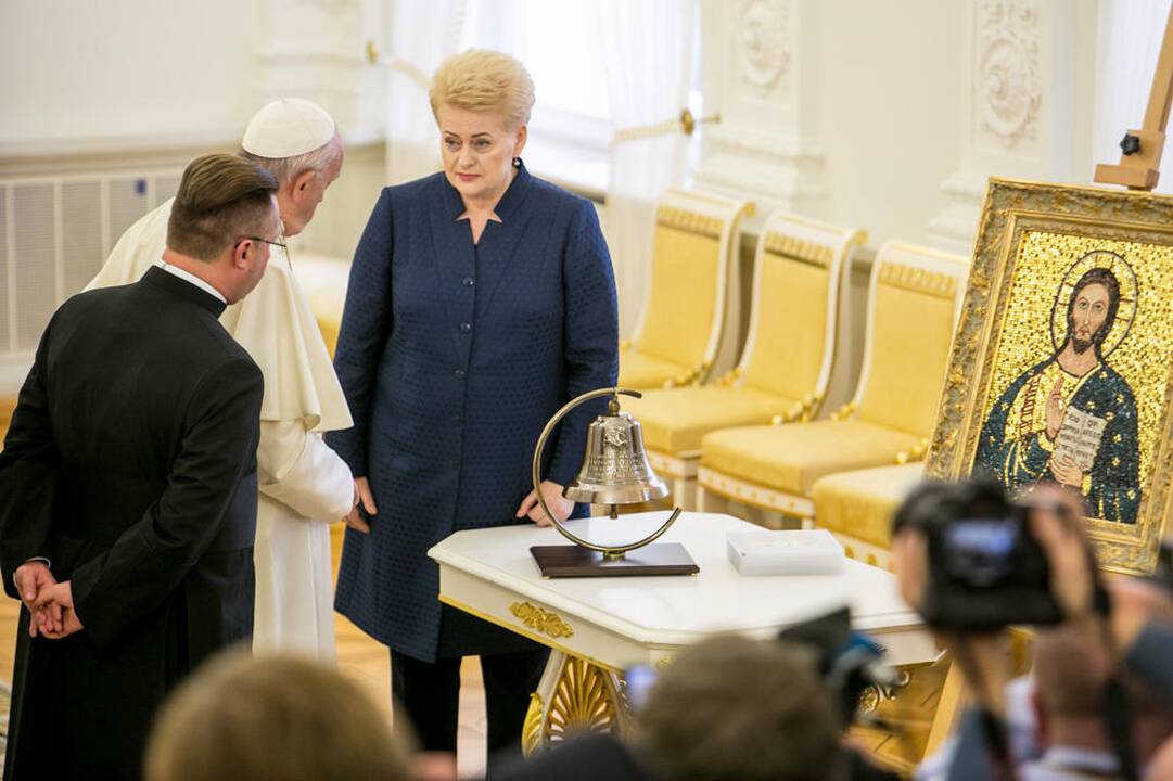 Istorinė diena: į Lietuvą atvyko popiežius Pranciškus