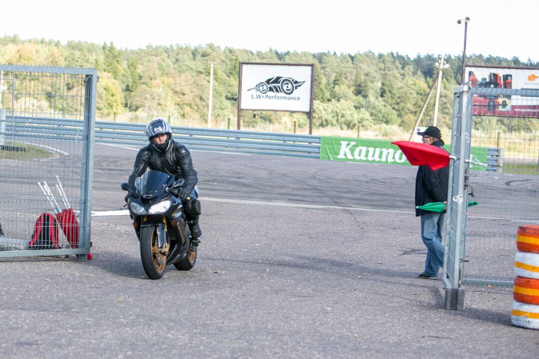 Motociklininkų mokymai Nemuno žiede