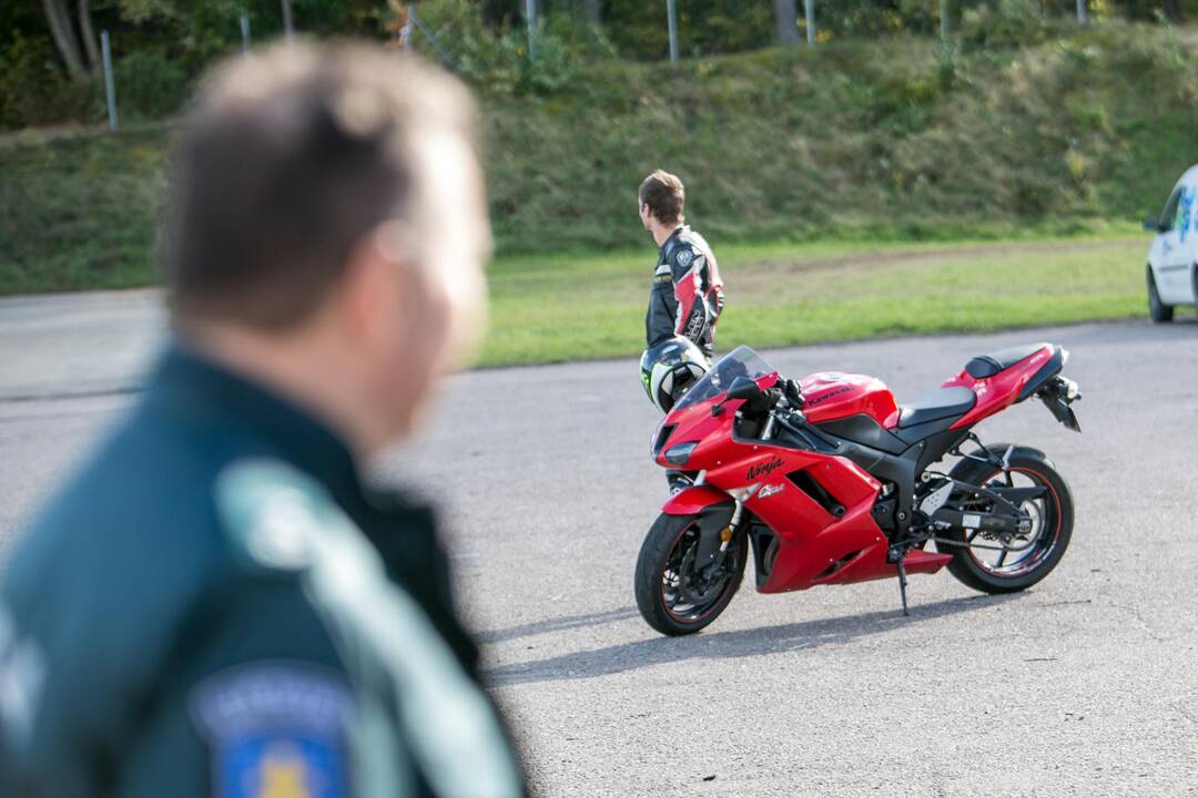 Motociklininkų mokymai Nemuno žiede