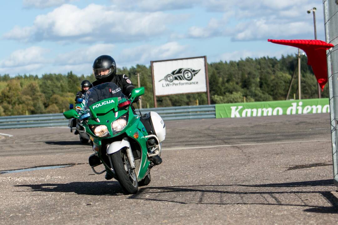 Motociklininkų mokymai Nemuno žiede