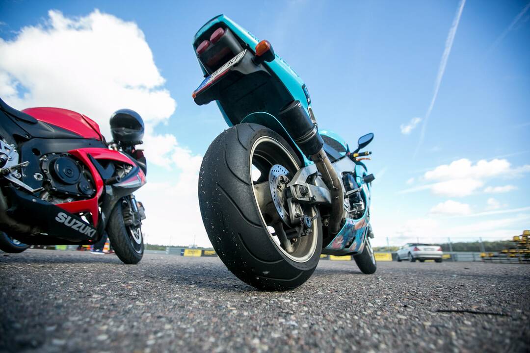 Motociklininkų mokymai Nemuno žiede