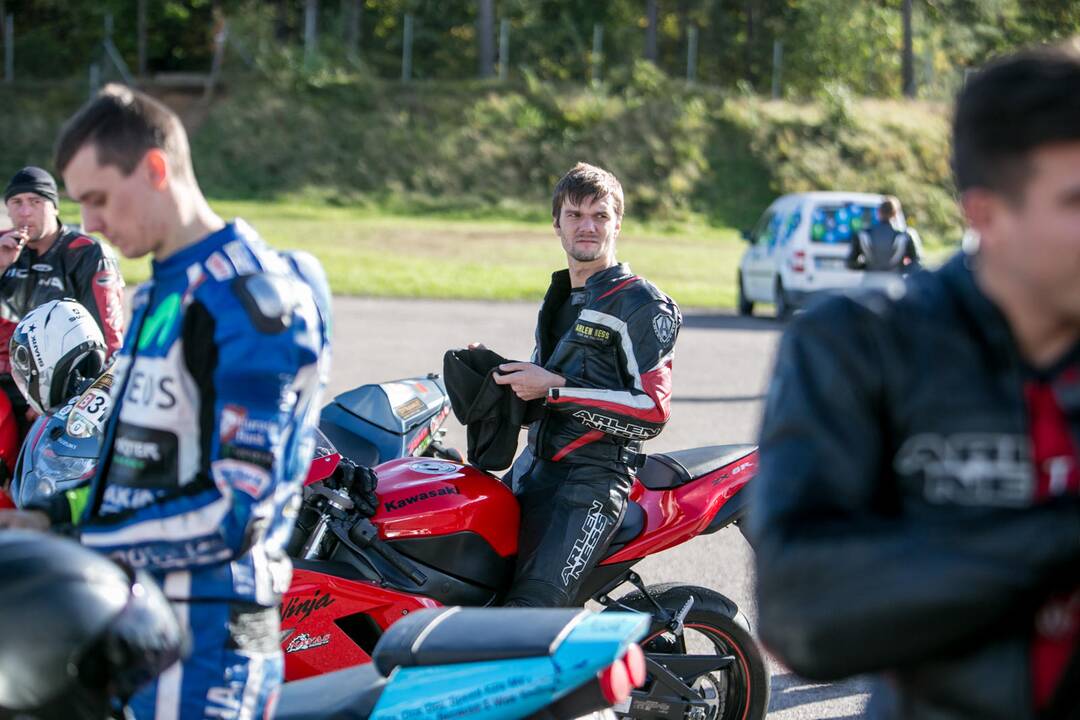 Motociklininkų mokymai Nemuno žiede