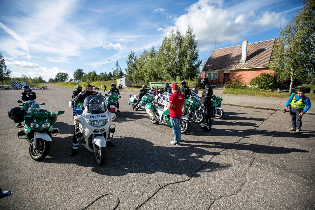Motociklininkų mokymai Nemuno žiede
