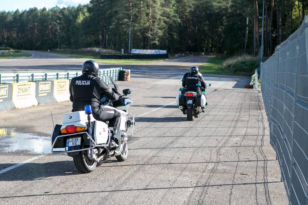 Motociklininkų mokymai Nemuno žiede