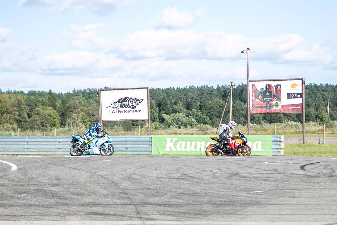 Motociklininkų mokymai Nemuno žiede