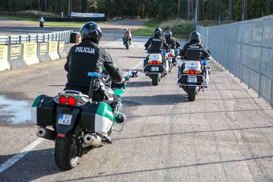 Motociklininkų mokymai Nemuno žiede