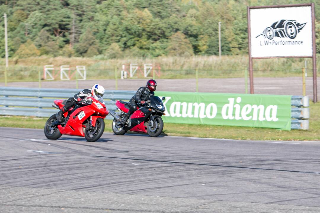 Motociklininkų mokymai Nemuno žiede