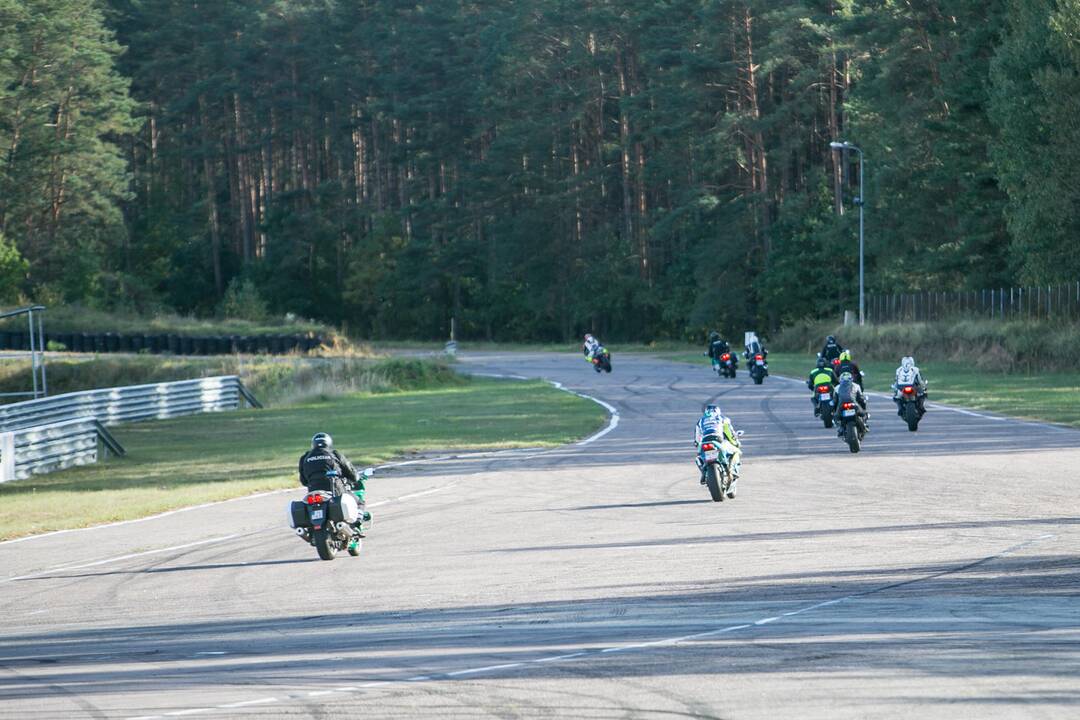 Motociklininkų mokymai Nemuno žiede
