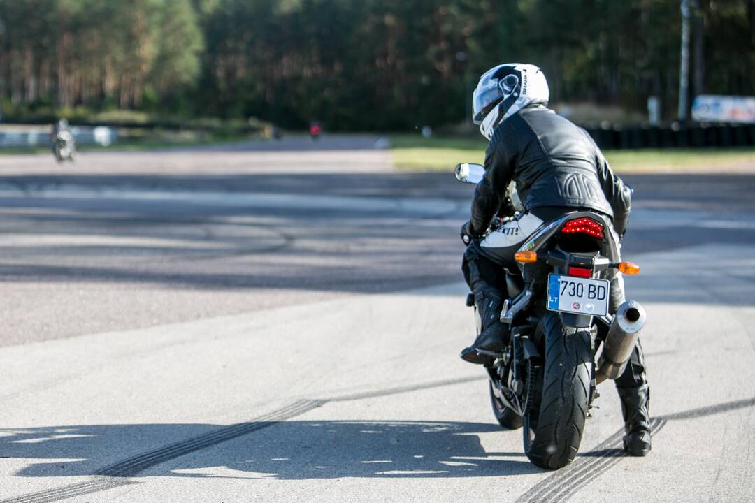 Motociklininkų mokymai Nemuno žiede