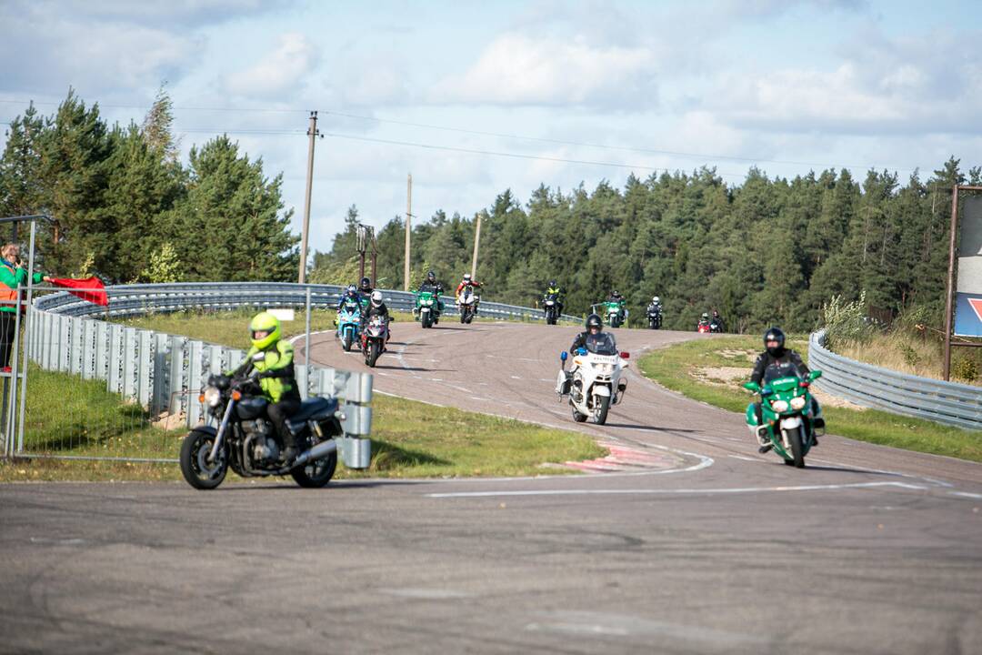 Motociklininkų mokymai Nemuno žiede