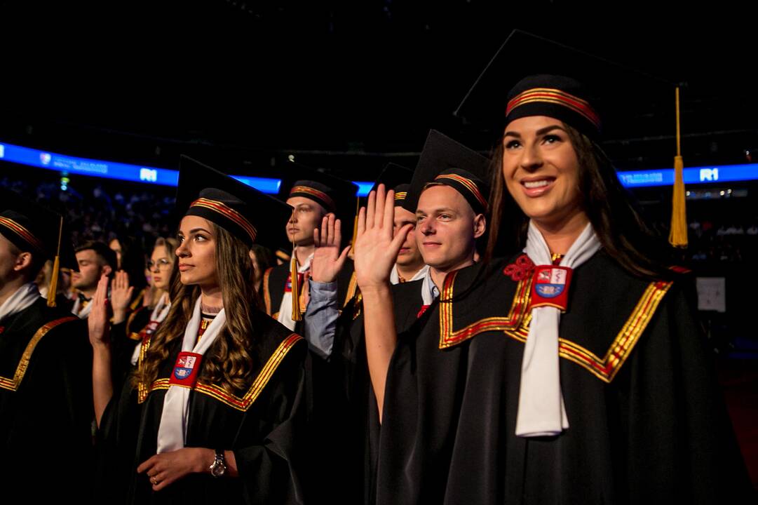 LSMU diplomų įteikimo šventė