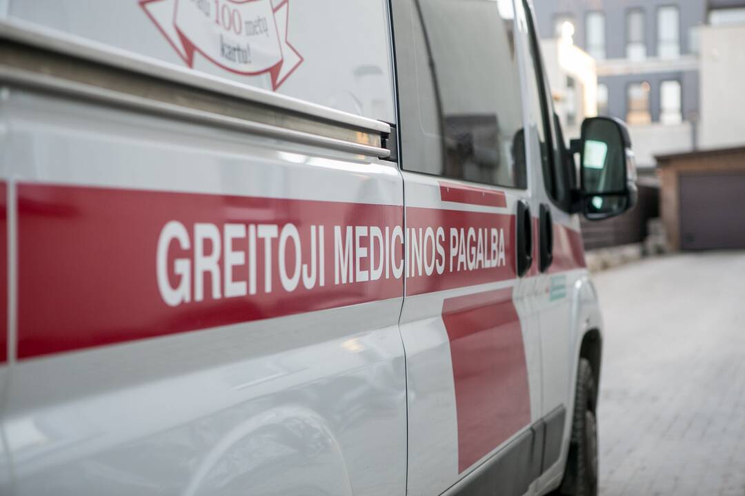 Priešakinėse linijose: su greitąja – pas COVID-19 pacientus