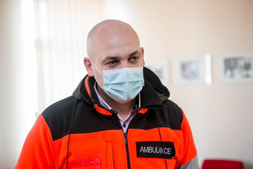 Priešakinėse linijose: su greitąja – pas COVID-19 pacientus