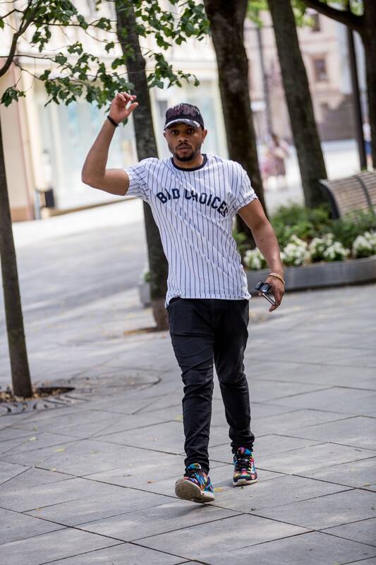 Žvilgsnis į Laisvės alėją