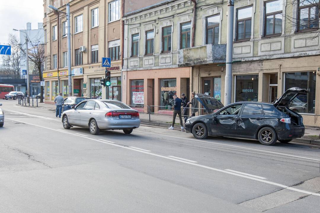 Avarija šv. Gertrūdos g. ir Savanorių pr. sankryžoje