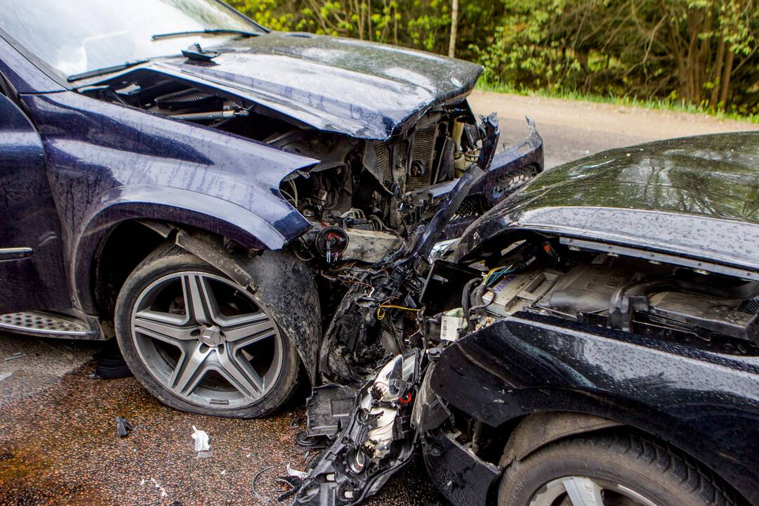 Trijų automobilių avarija Kauno rajone