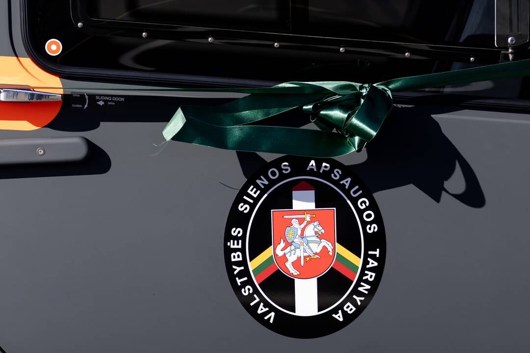 Pristatytas naujas Kaliningrado tranzito stebėjimui skirtas sraigtasparnis