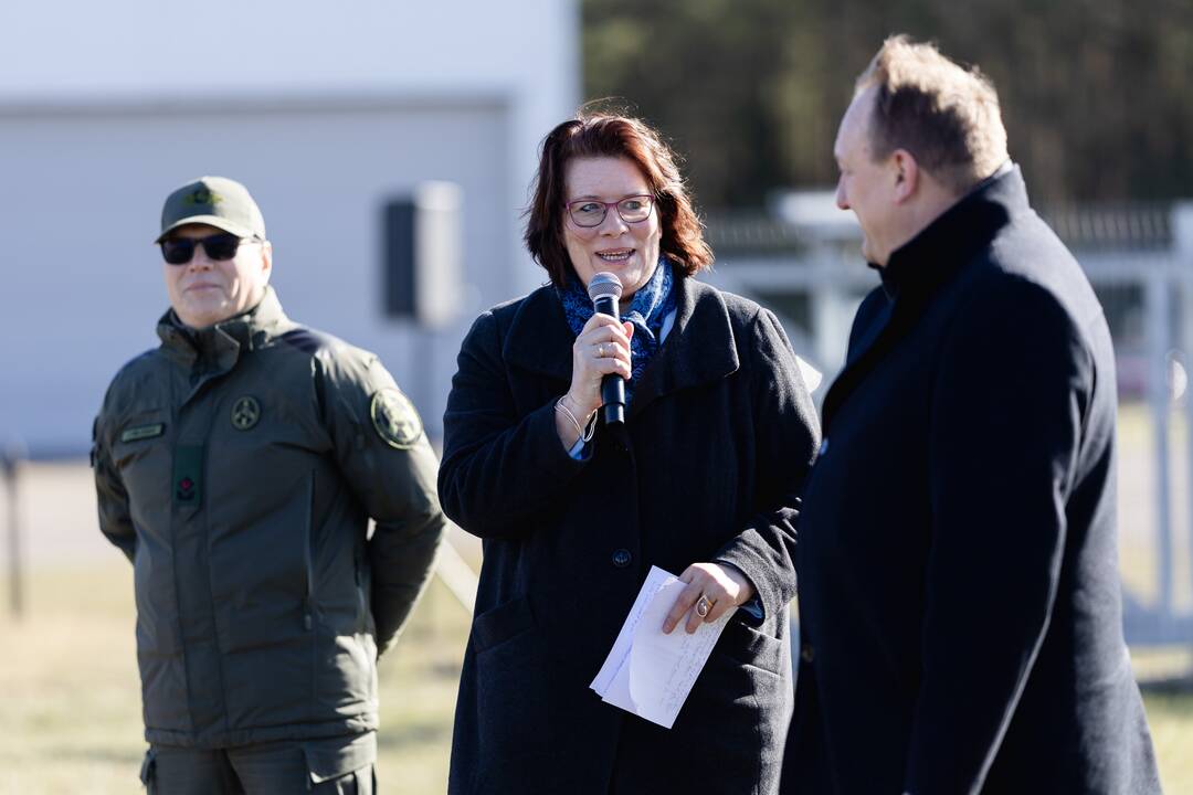 Pristatytas naujas Kaliningrado tranzito stebėjimui skirtas sraigtasparnis
