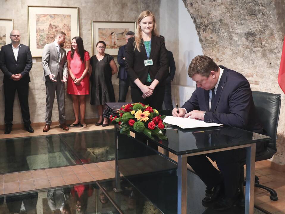 KAM ir žiniasklaidos priemonės pasirašė susitarimą