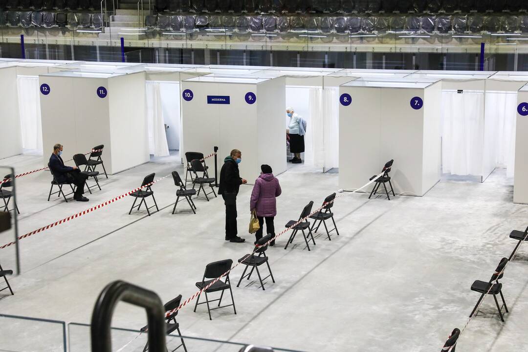 Praėjusią parą paskiepyta per 27,6 tūkst. žmonių